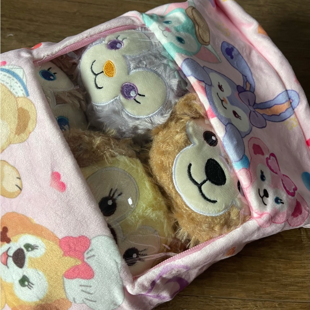 DISNEY-NWOT Duffy’s Friends Plushies Bag-4 Plushes Included - Picture 6 of 12